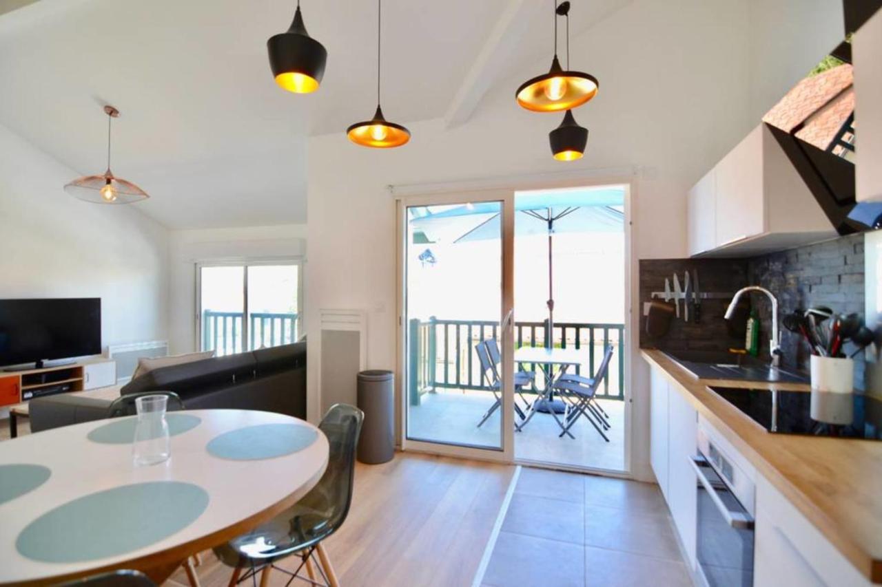 Coco Elaura Modern Duplex With 2 Bedrooms And A Balcony In Apartamento Biarritz